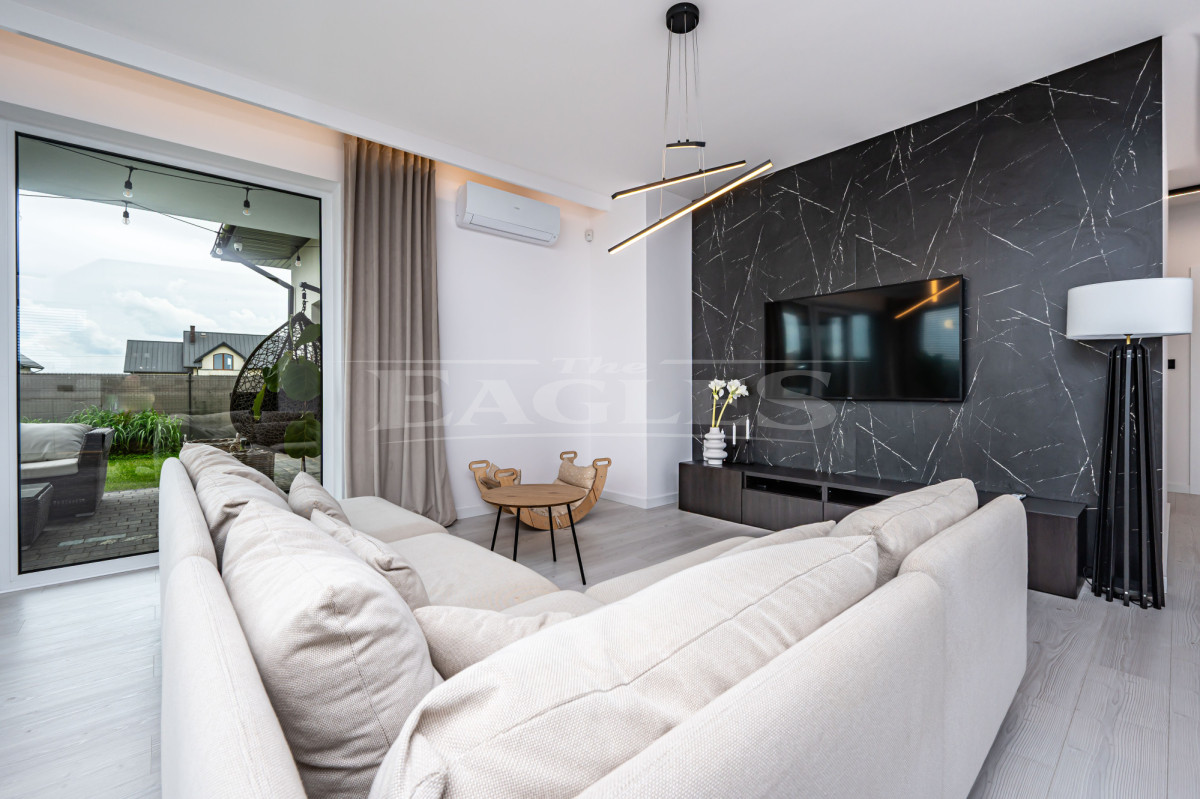 Elegancki dom parterowy z pełnym wyposażeniem
