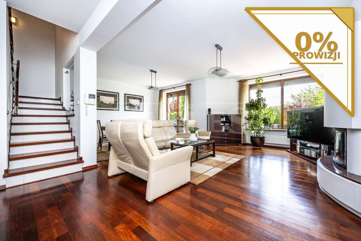 Wygodny dom – 240 m2 | 6 pokoi | Wilanów